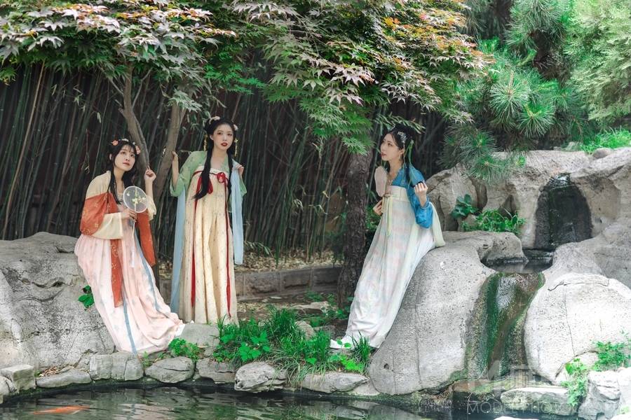 汉服模特