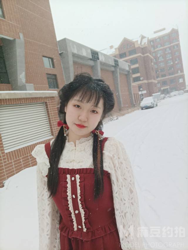 校园模特