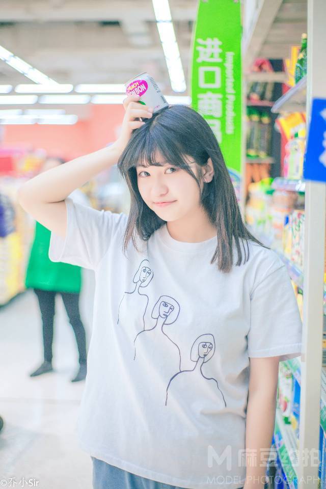 校园模特