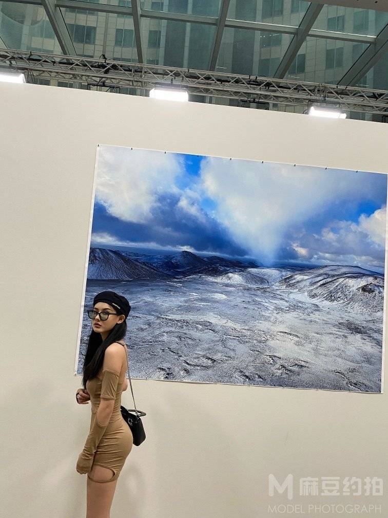 黑白模特