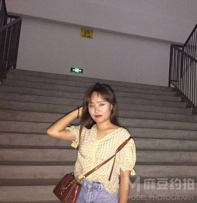 校园模特