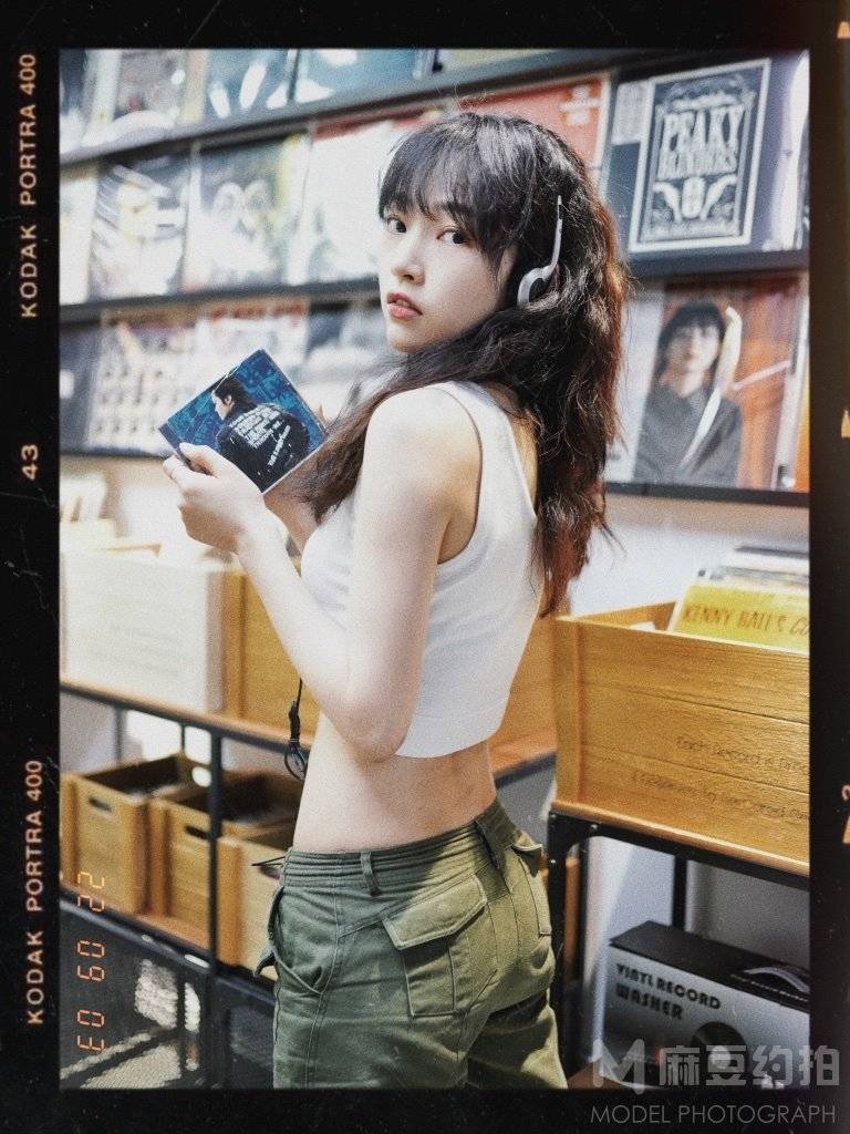 胶片模特