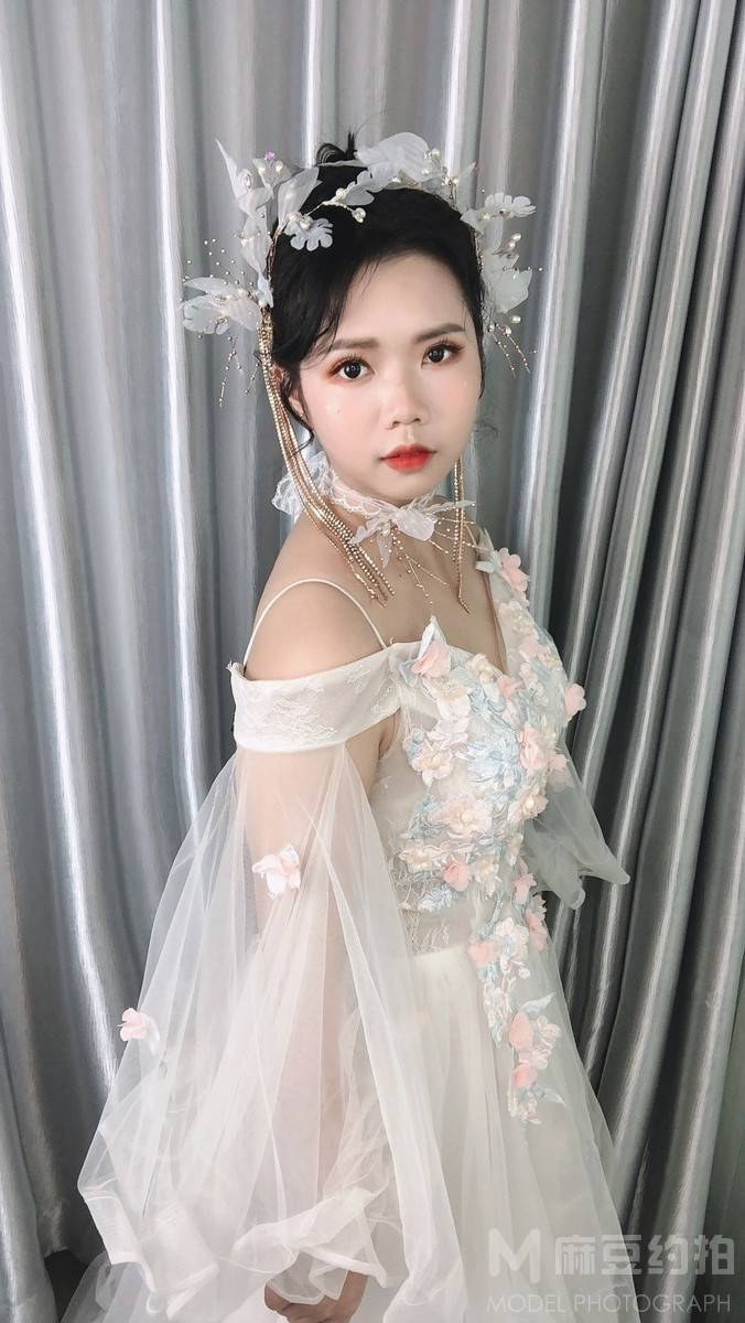 妆容模特