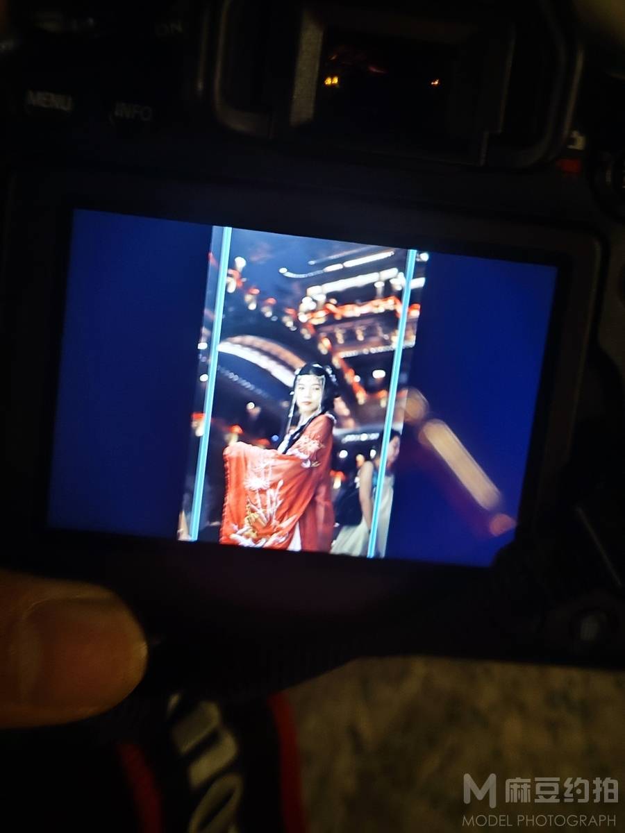 清新模特