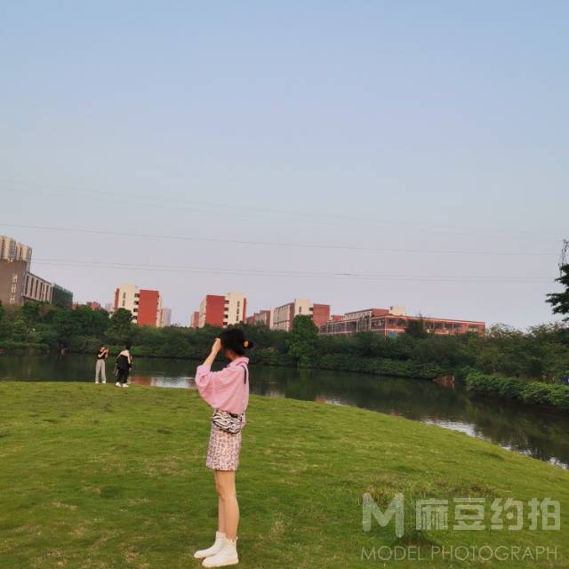 校园模特