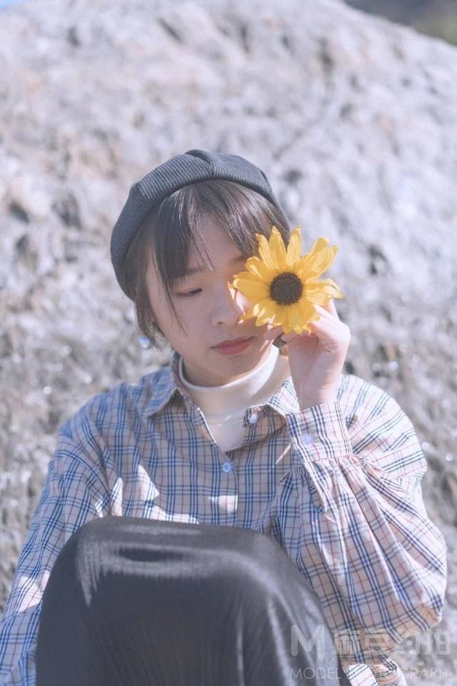 情绪模特