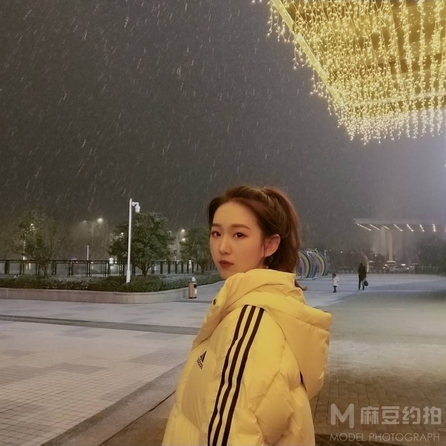 夜景模特