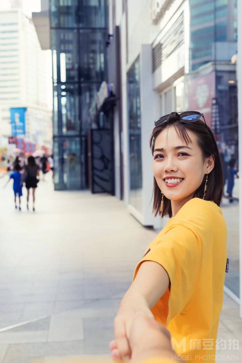 黑白模特