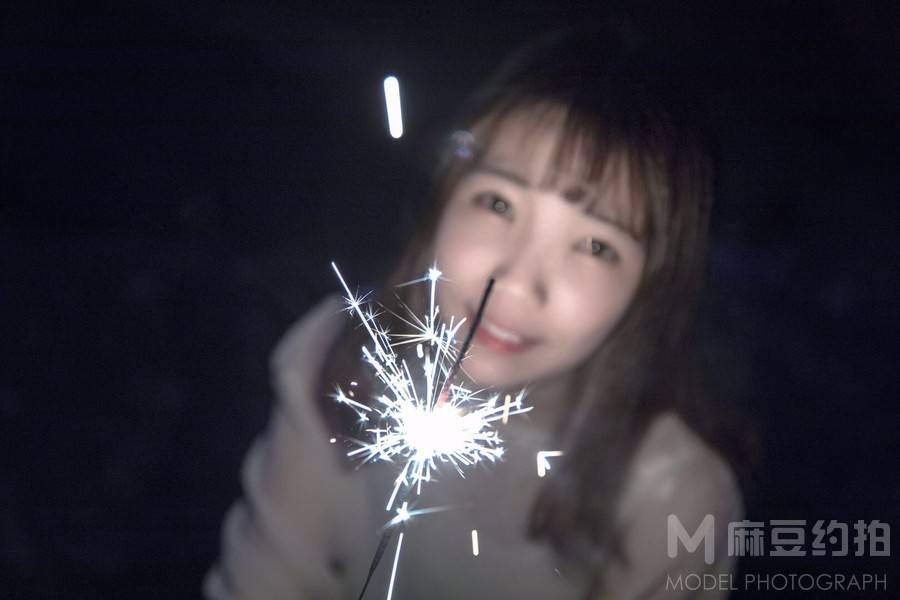 夜景模特