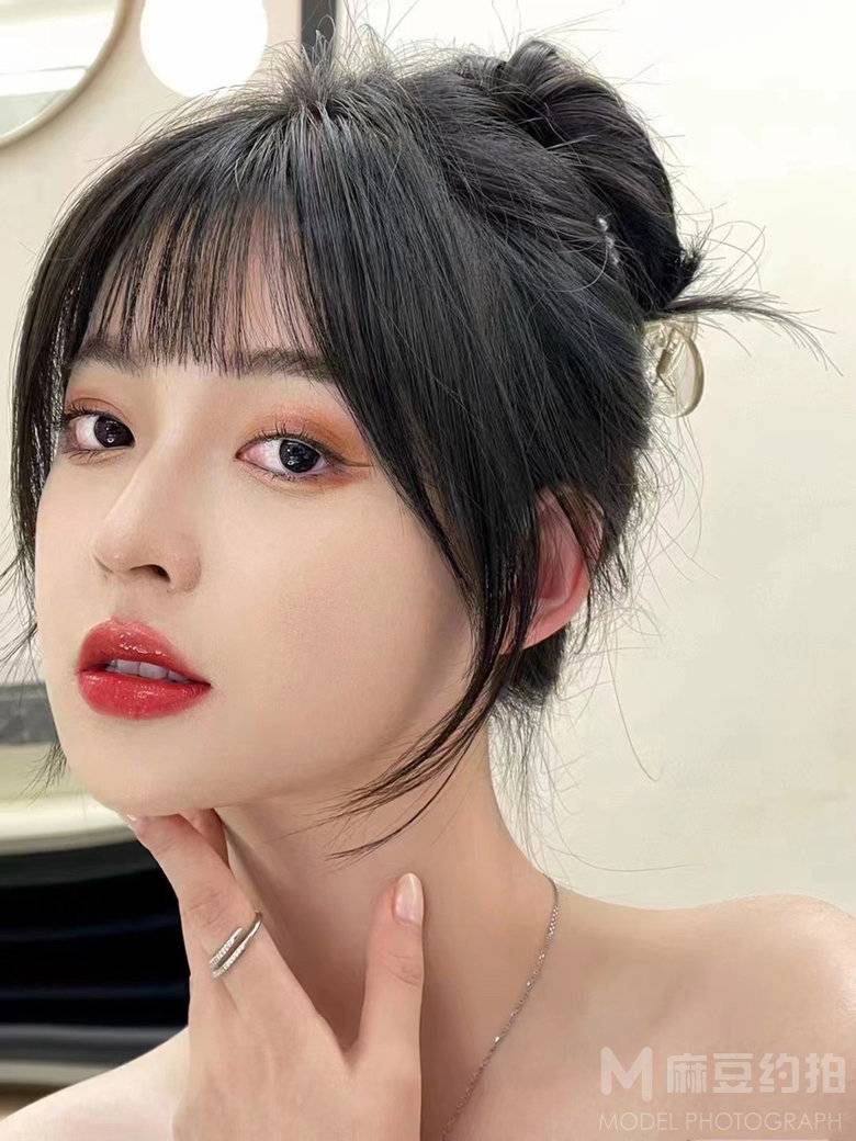 清新模特