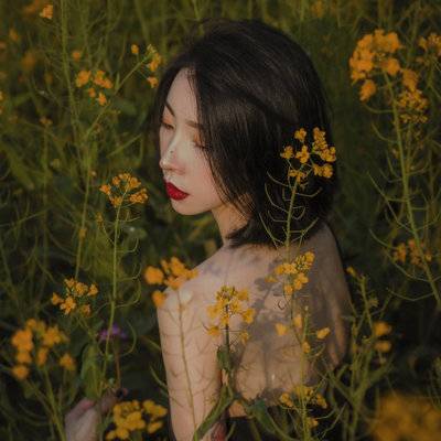 情绪模特