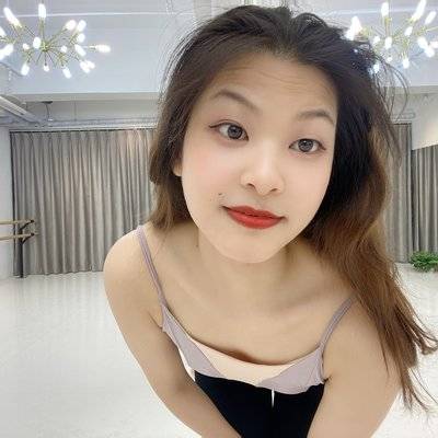 宝丽来模特