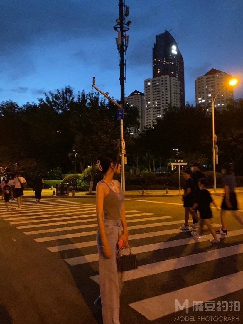 夜景模特