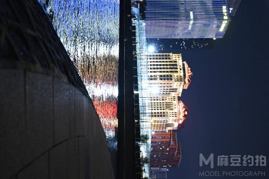 夜景模特