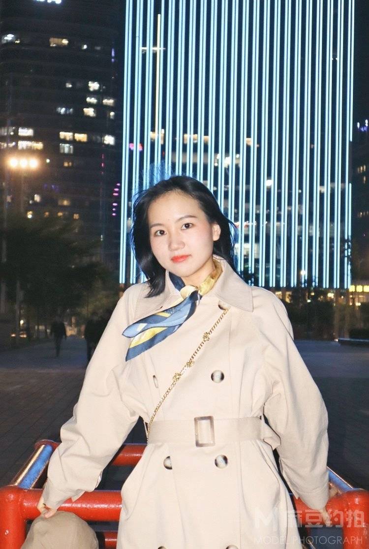 夜景模特