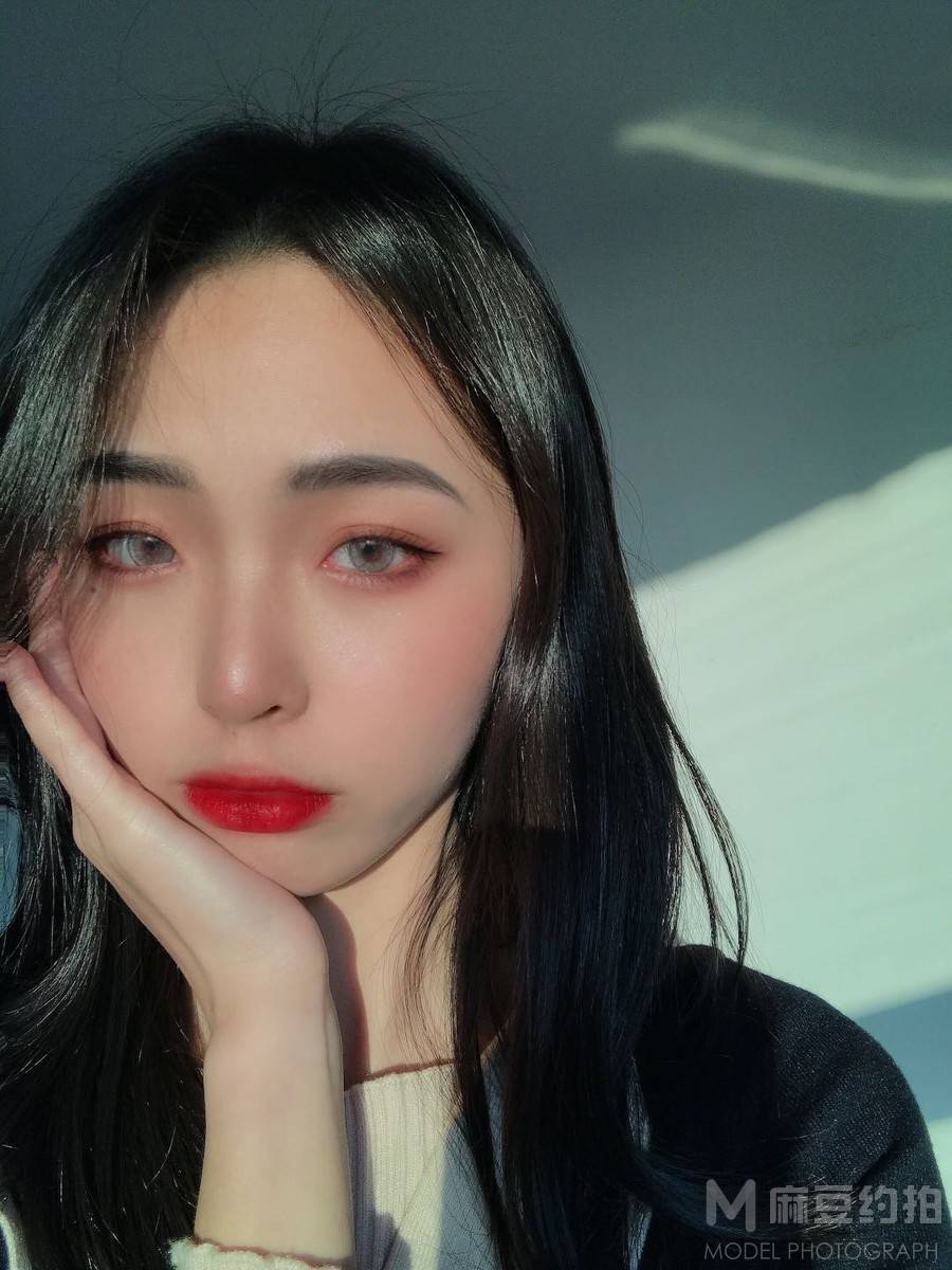 妆容模特