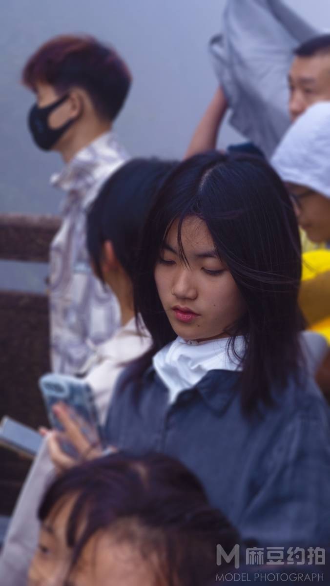 情绪模特