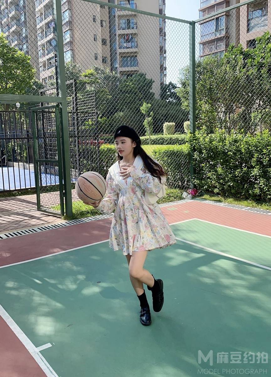 校园模特