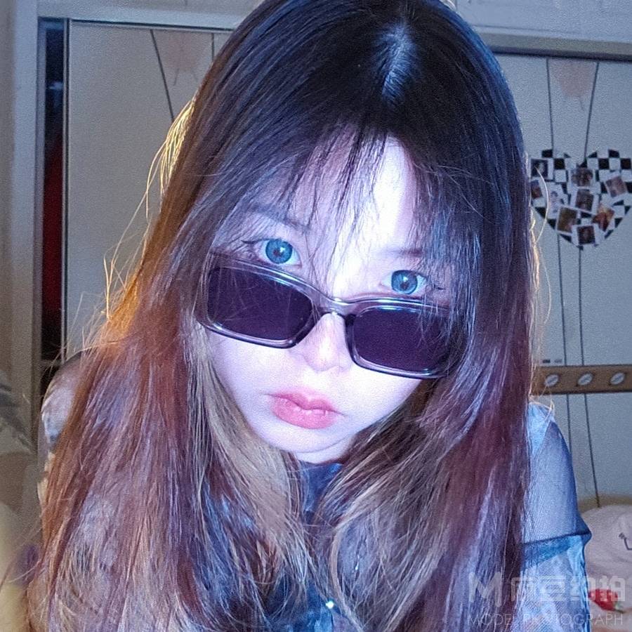 胶片模特