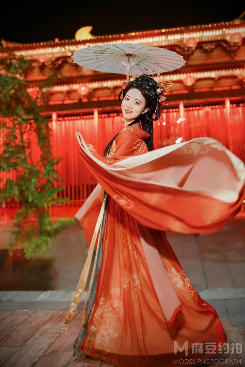 汉服模特