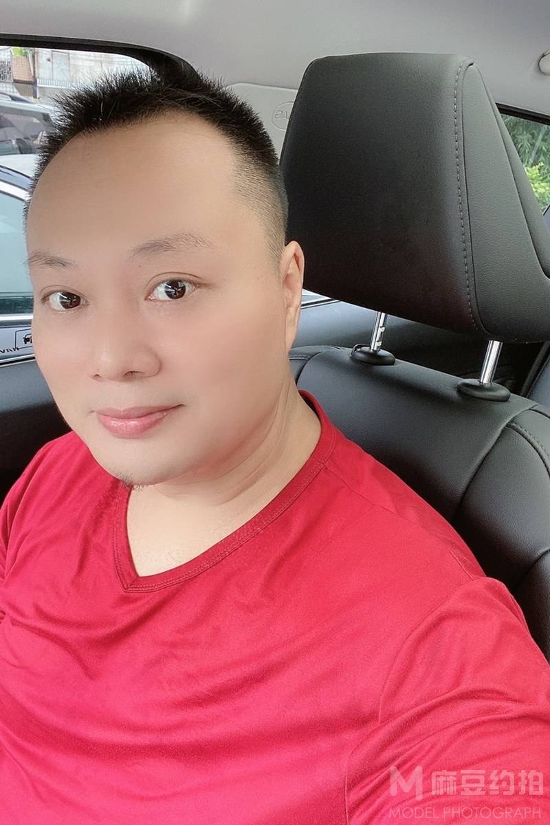 纪实模特
