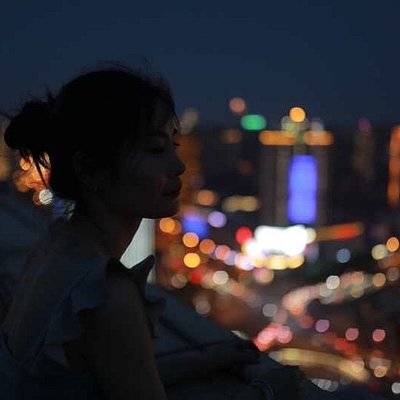 夜景模特