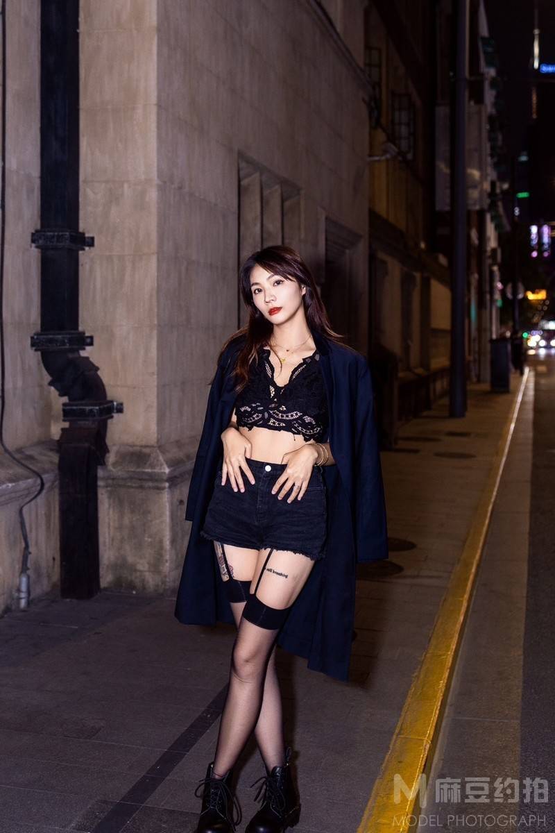 夜景模特