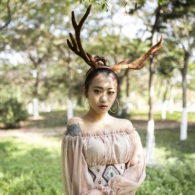 情绪模特