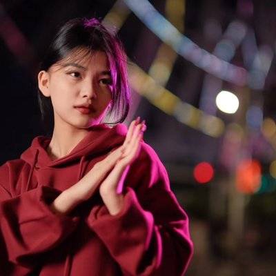 情绪模特