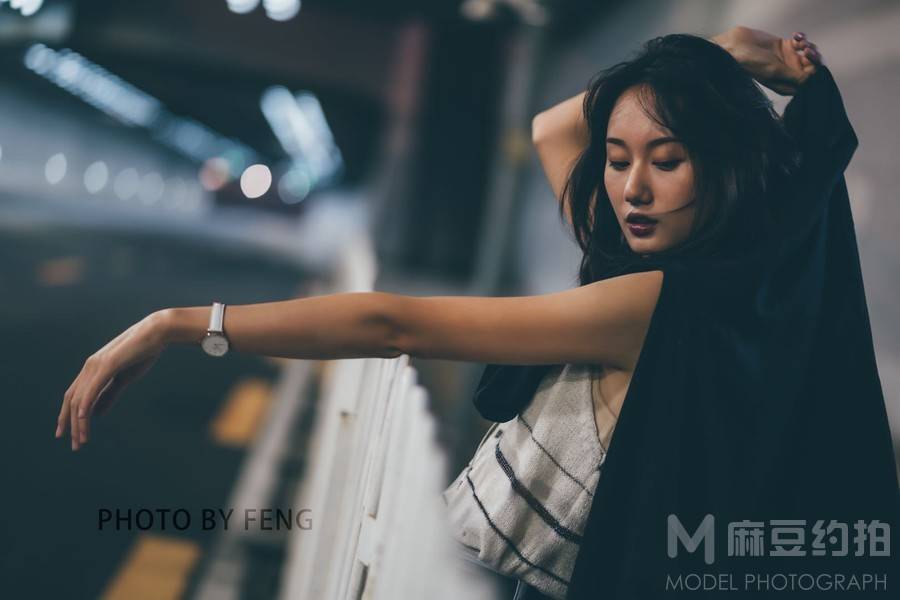 情绪模特