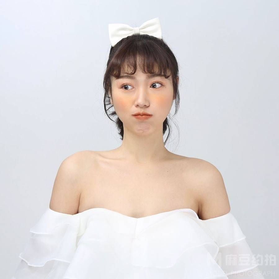 妆容模特