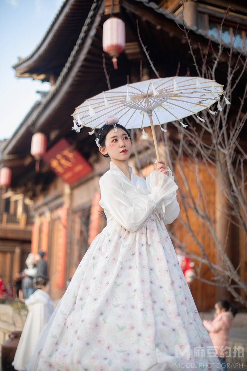汉服模特
