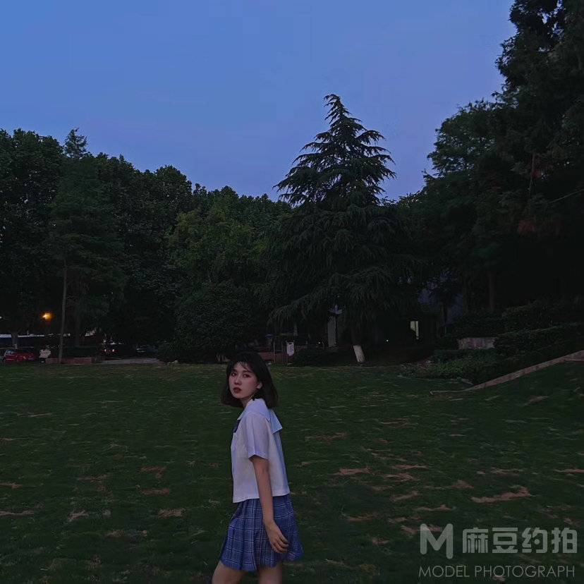 校园模特