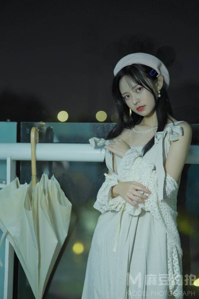 夜景模特