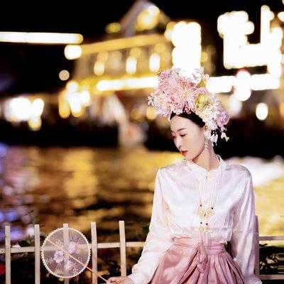 夜景模特