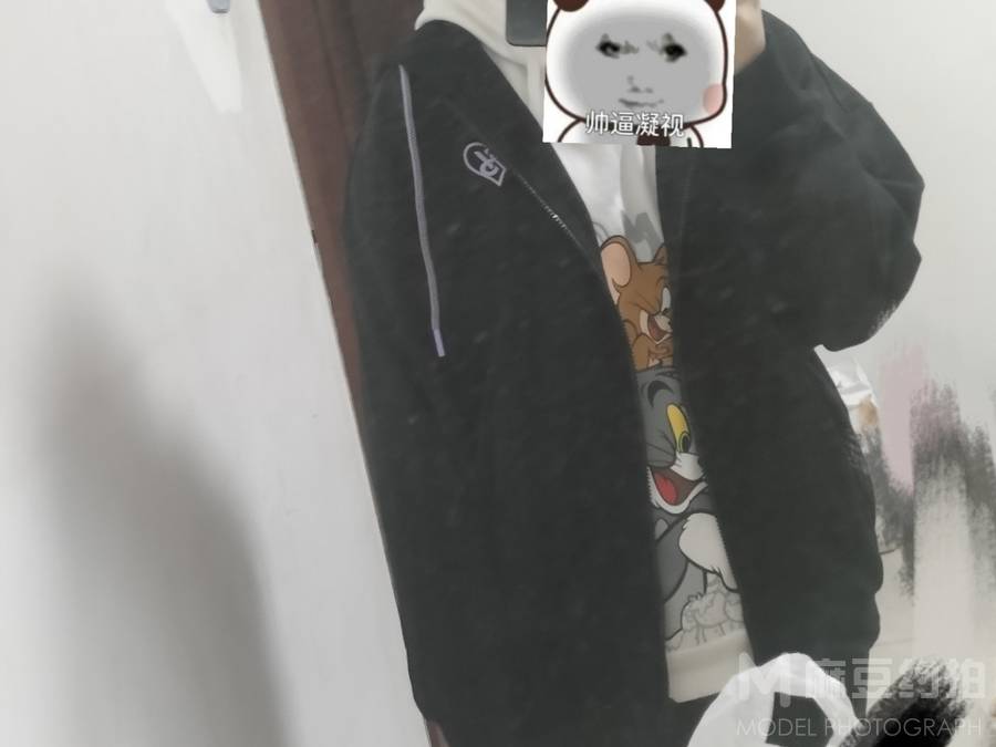 黑白模特