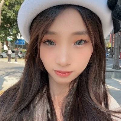黑白模特