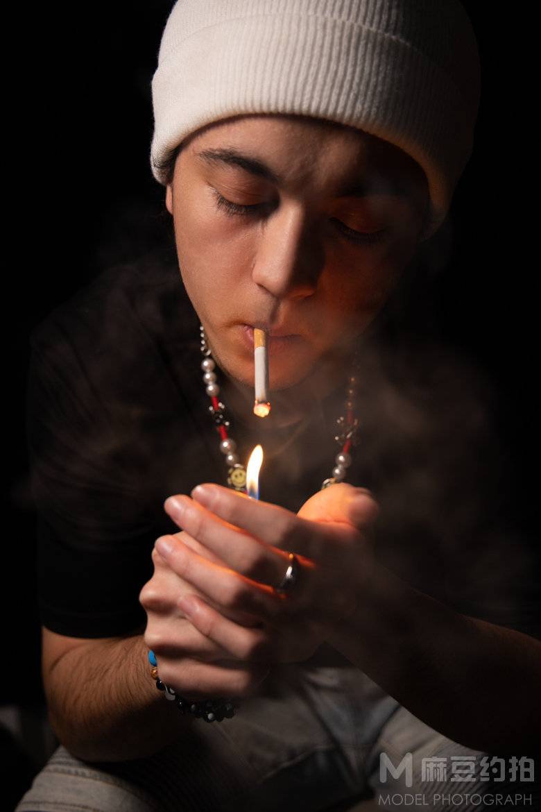 黑白模特