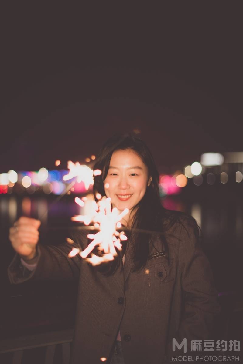 夜景模特