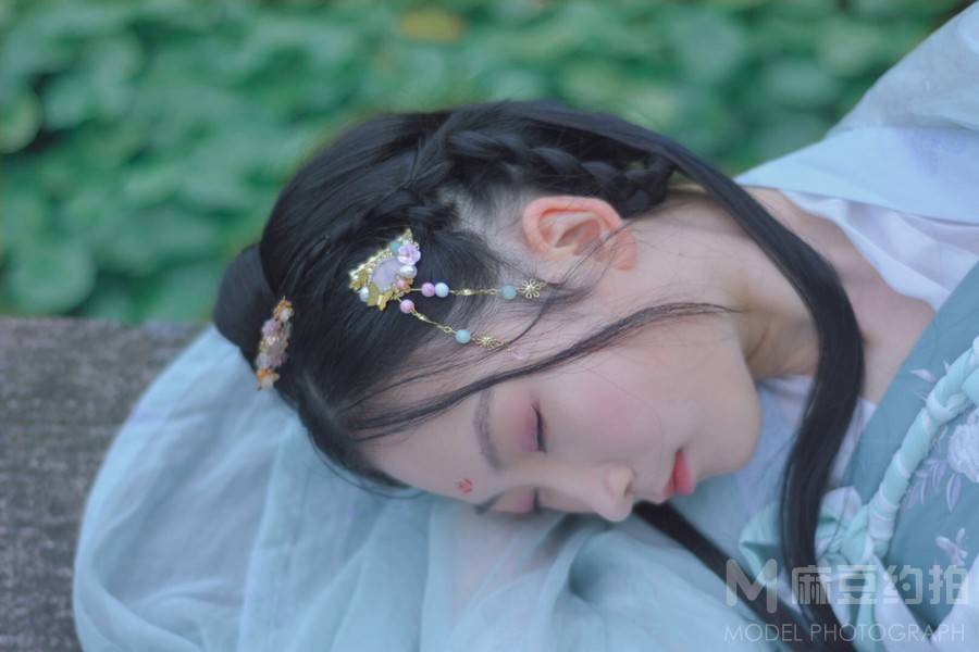 妆容模特