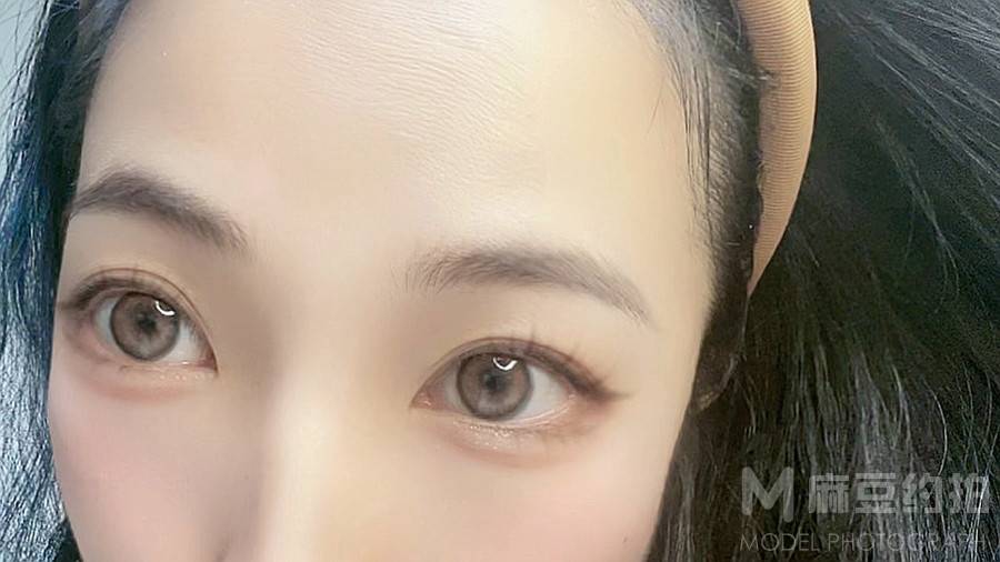 妆容模特