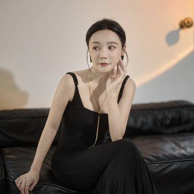 黑白模特