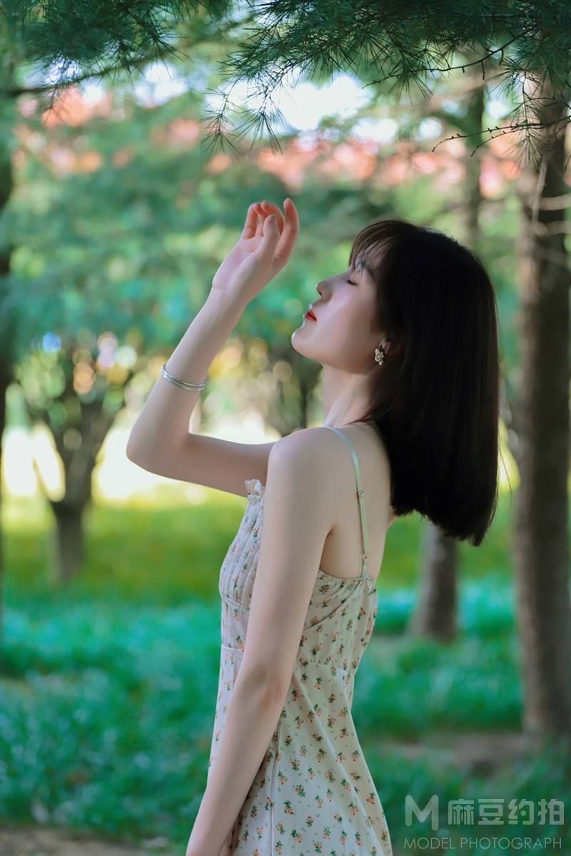 清新模特