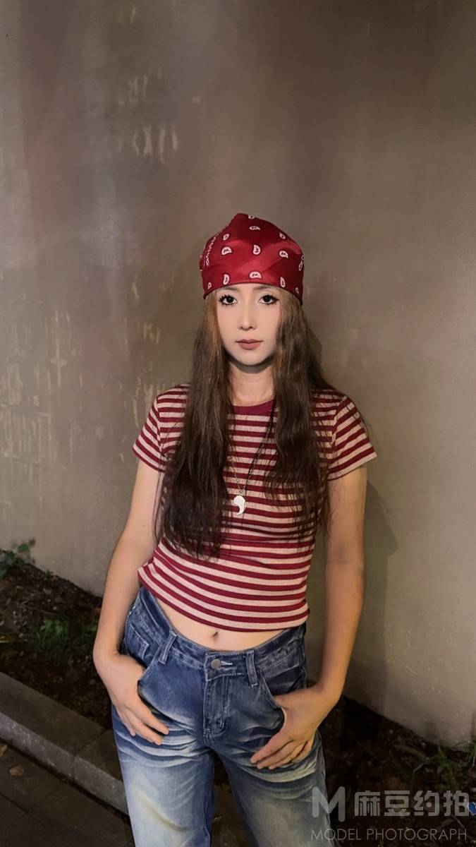 黑白模特