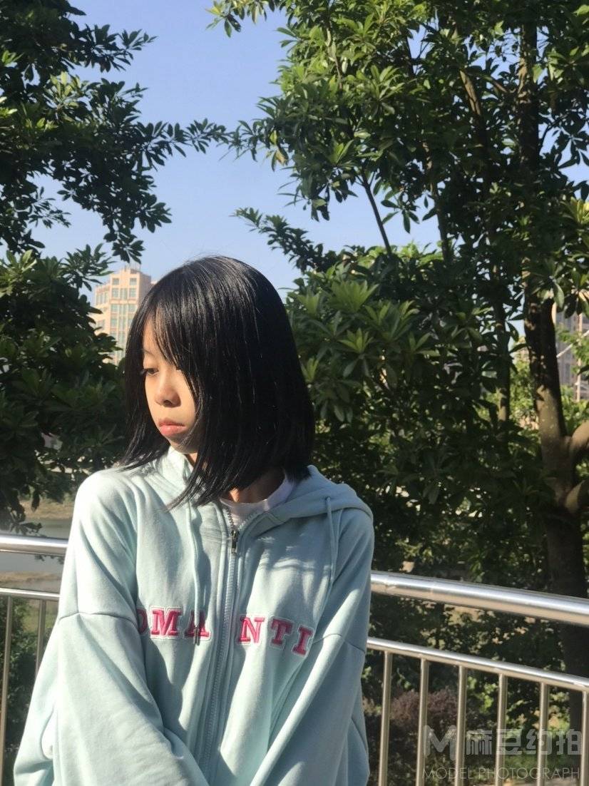 清新模特