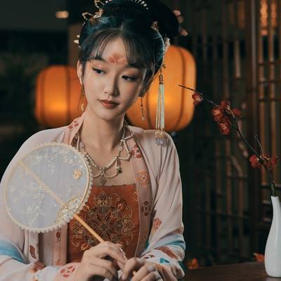 汉服模特