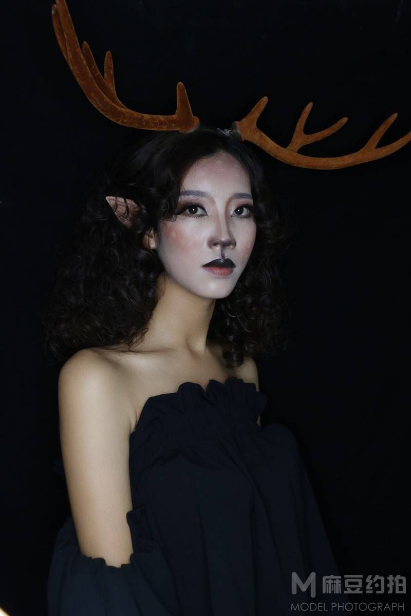 妆容模特