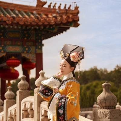 汉服模特
