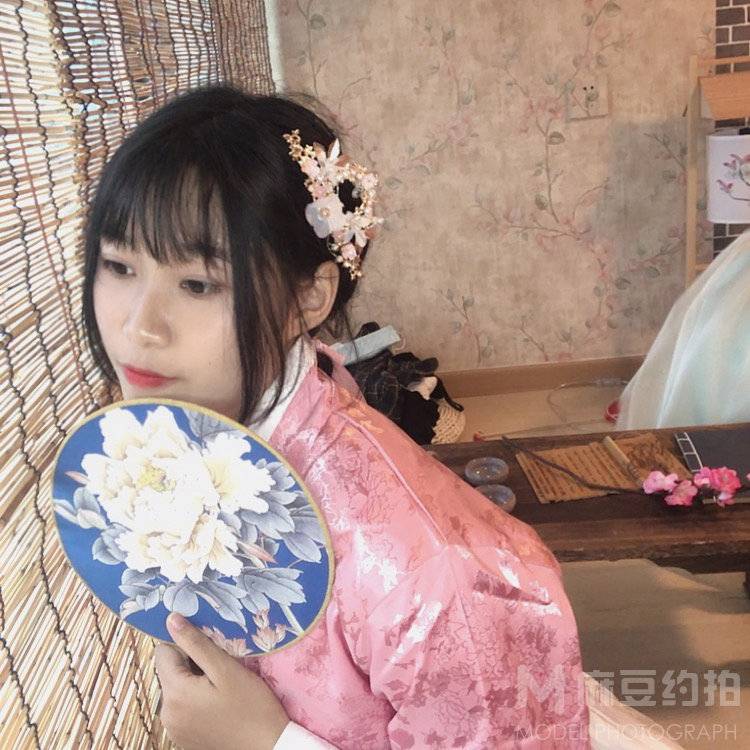 民国模特