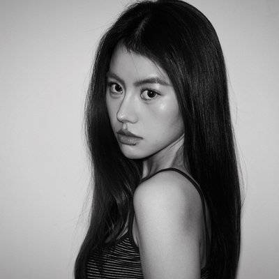 黑白模特